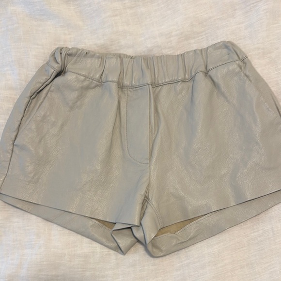 BlankNYC Gray Women's Shorts - Picture 1 of 3